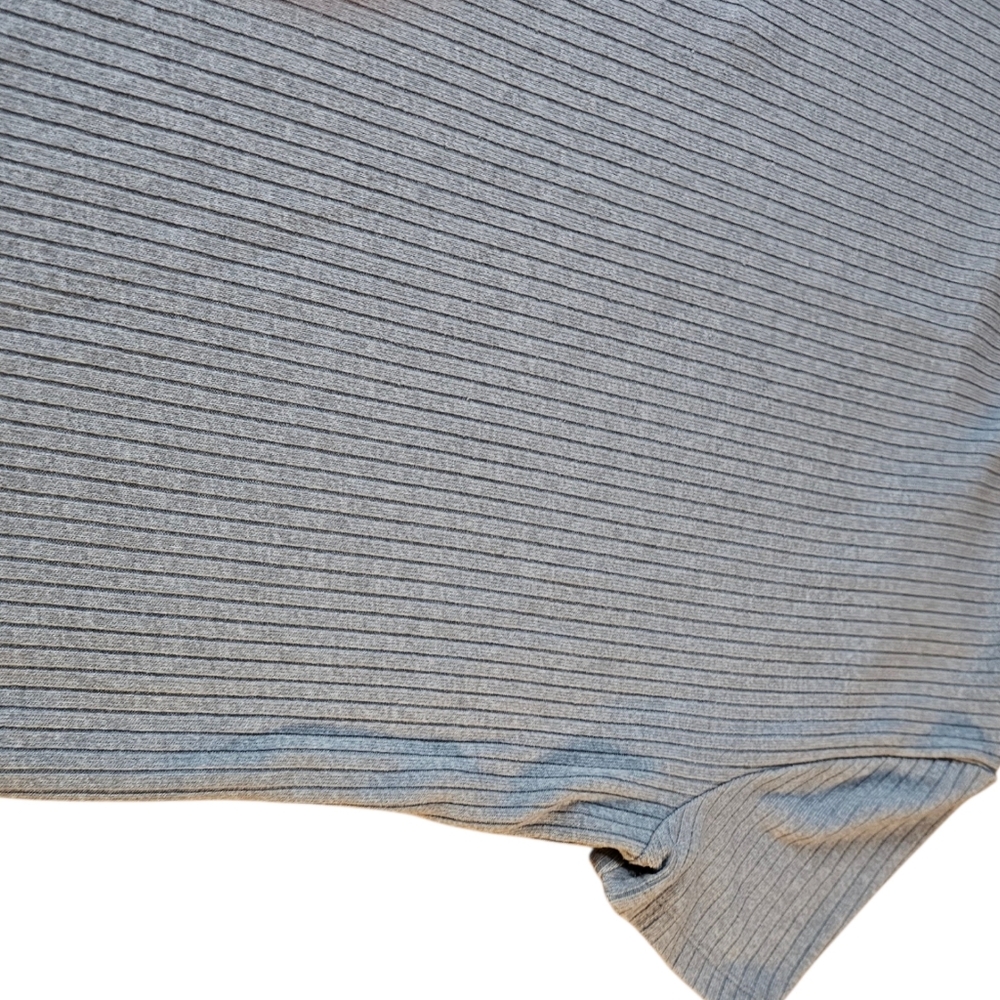 ๐ผ4/$30 Ardene Grey Ribbed Cropped Tee Fitted Top Size Large โจ - Picture 3 of 7